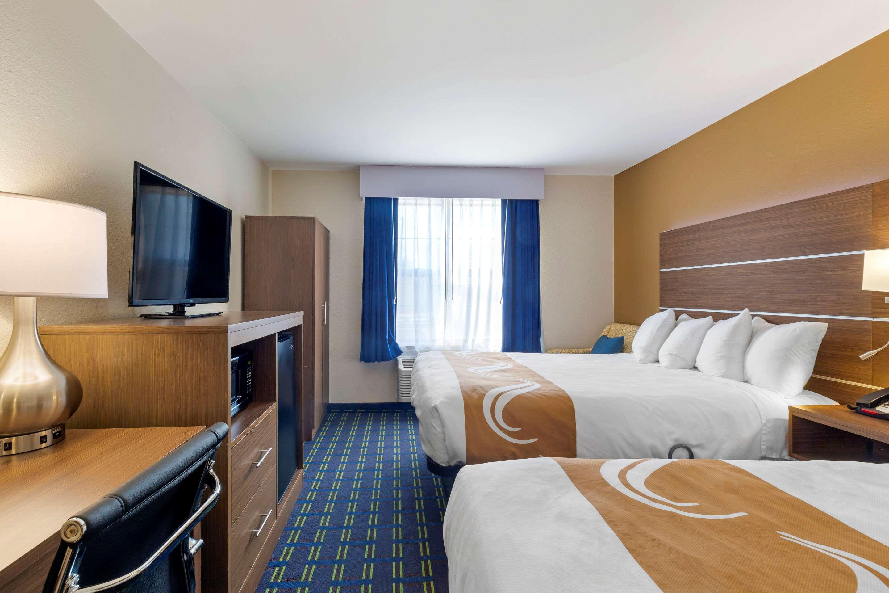 Quality Inn Lee Exterior photo
